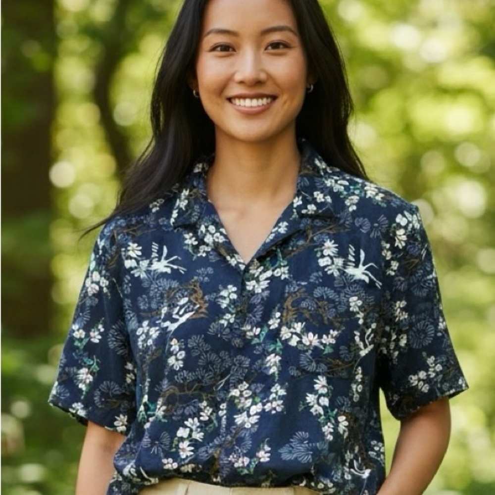Free Planet Navy Floral Short-Sleeve Button-Front Shirt